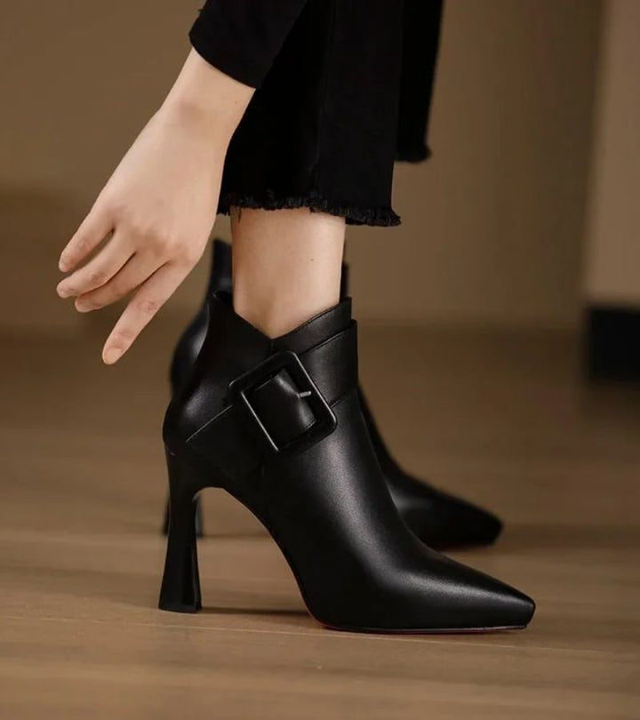 Agnès Paris | Bottines Signature à Talon & Boucle Oversize