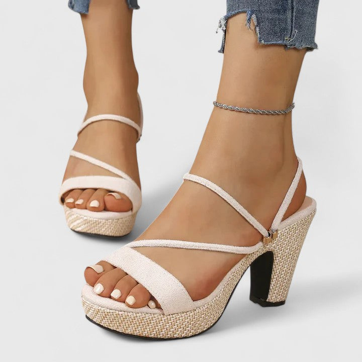 Agnès Paris | Talons Élégants Orthopédiques Justyna