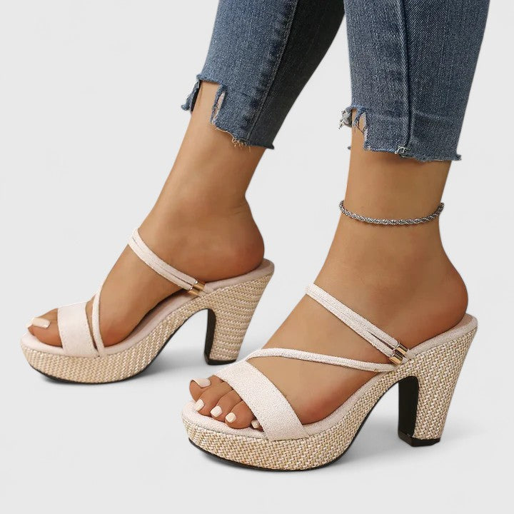 Agnès Paris | Talons Élégants Orthopédiques Justyna
