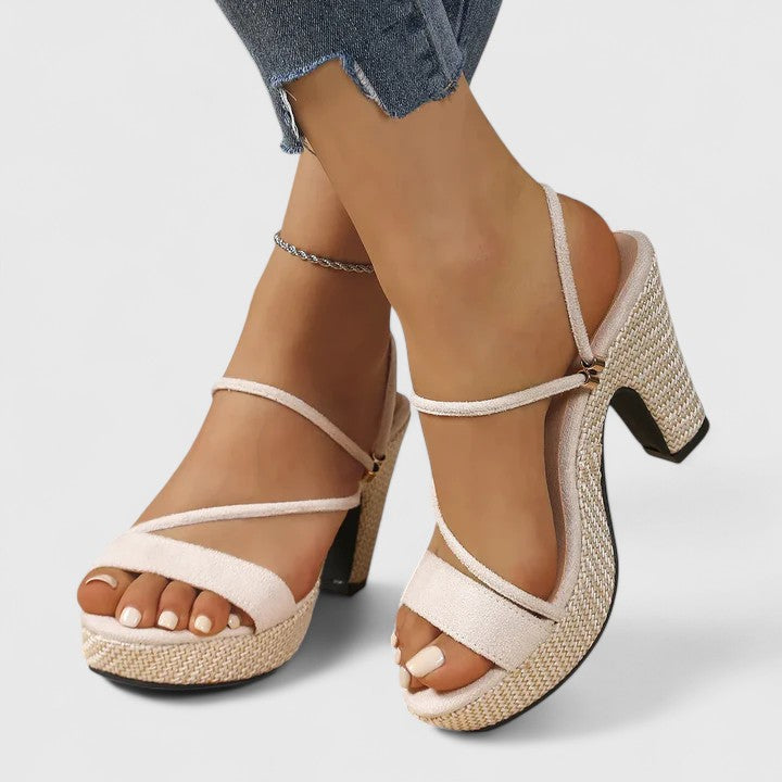 Agnès Paris | Talons Élégants Orthopédiques Justyna