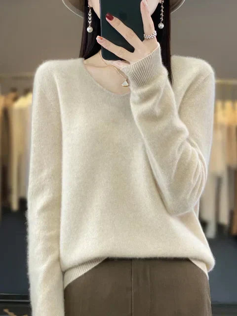 Agnès Paris | Pull Col V Maille Douce Martine