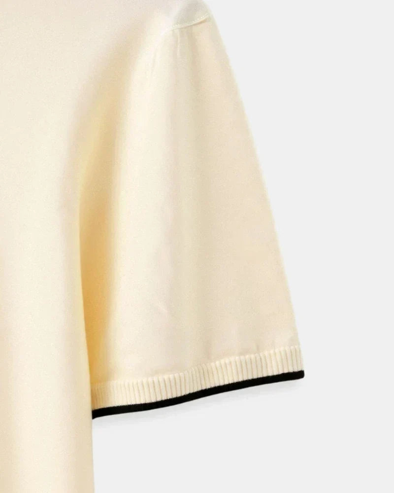 Agnès Paris | POLO SUR MESURE EN PIQUÉ AVEC DÉTAILS CONTRASTANTS