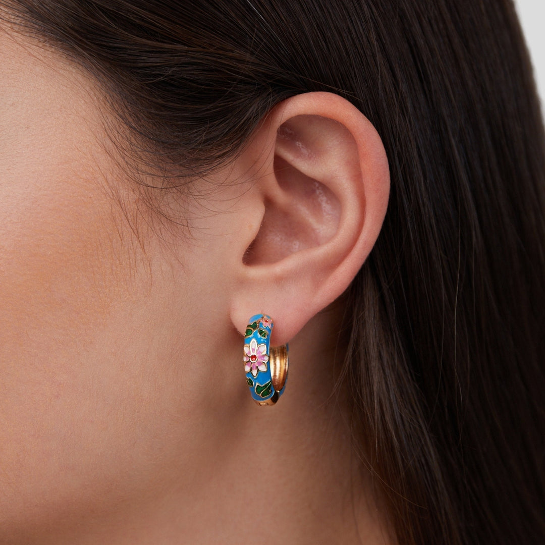 Agnès Paris | BOUCLES D’OREILLES EN CERCLE DORÉ AVEC FLEUR