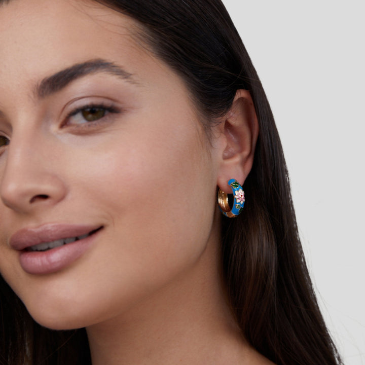 Agnès Paris | BOUCLES D’OREILLES EN CERCLE DORÉ AVEC FLEUR