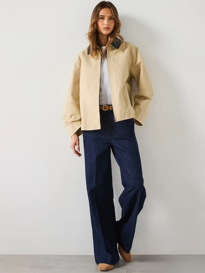 Agnès Paris | VESTE INTEMPORELLE À COL CONTRASTANT